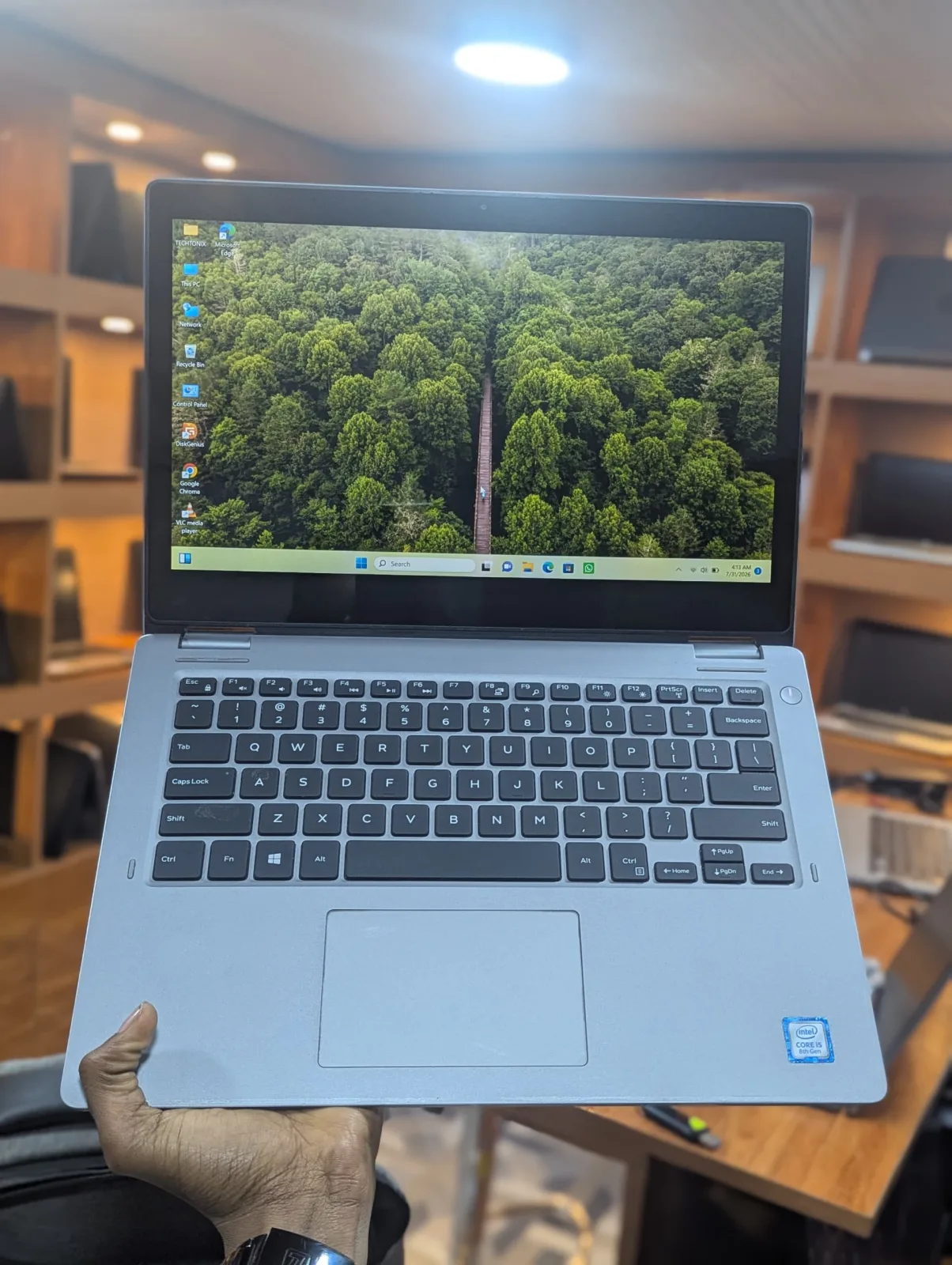 Dell Latitude 3310 2 in 1 Touch Thumbnail 1