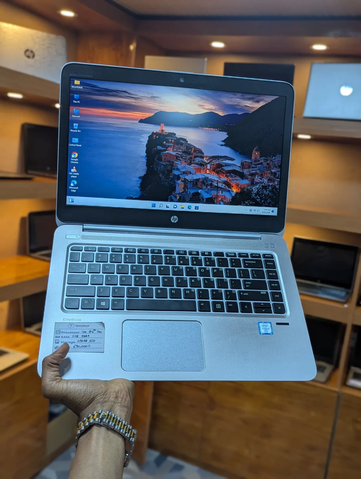 Hp Elitebook 1040 G3 Thumbnail 1