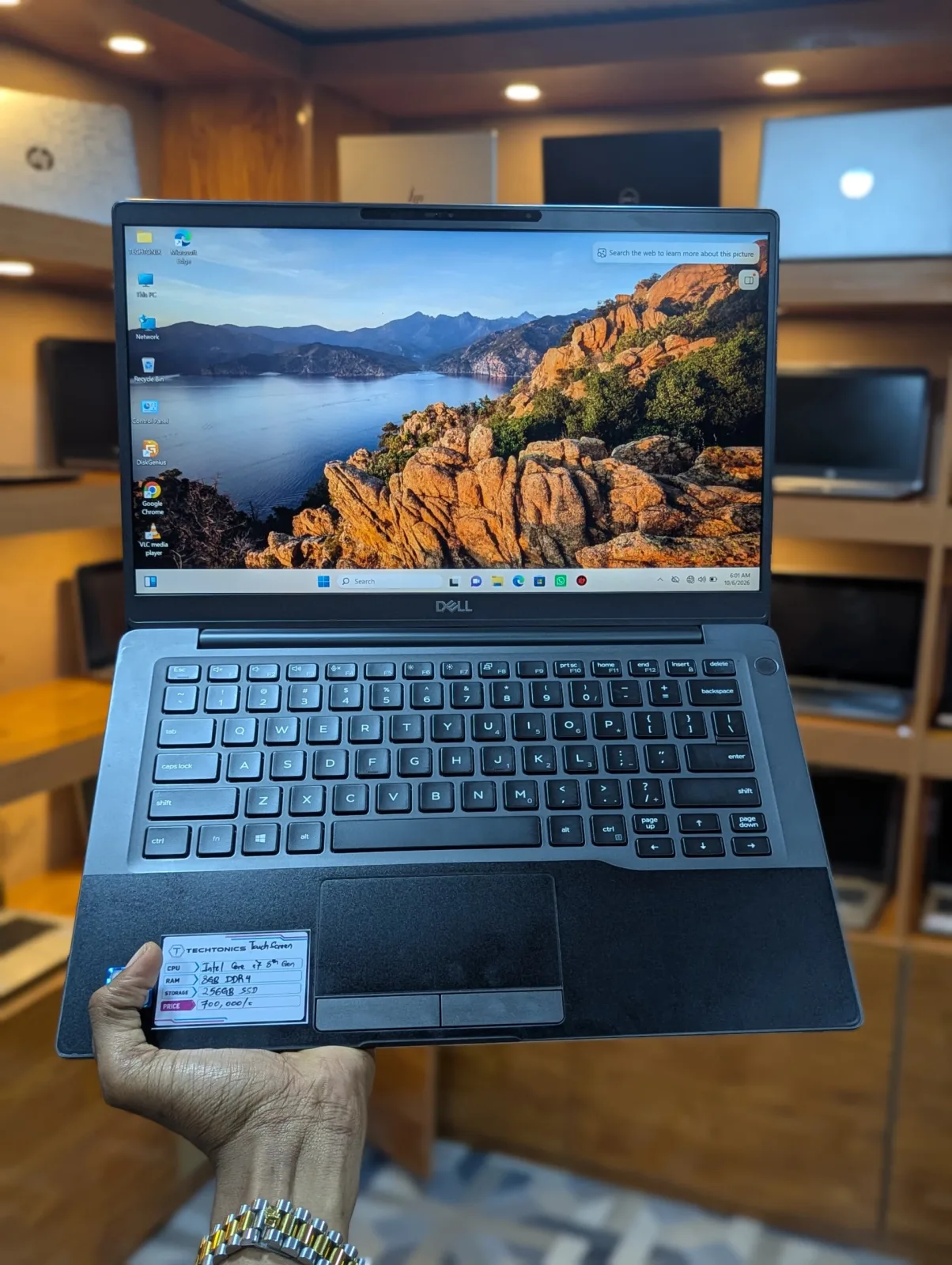Dell Latitude 7400 Touchscreen Thumbnail 3
