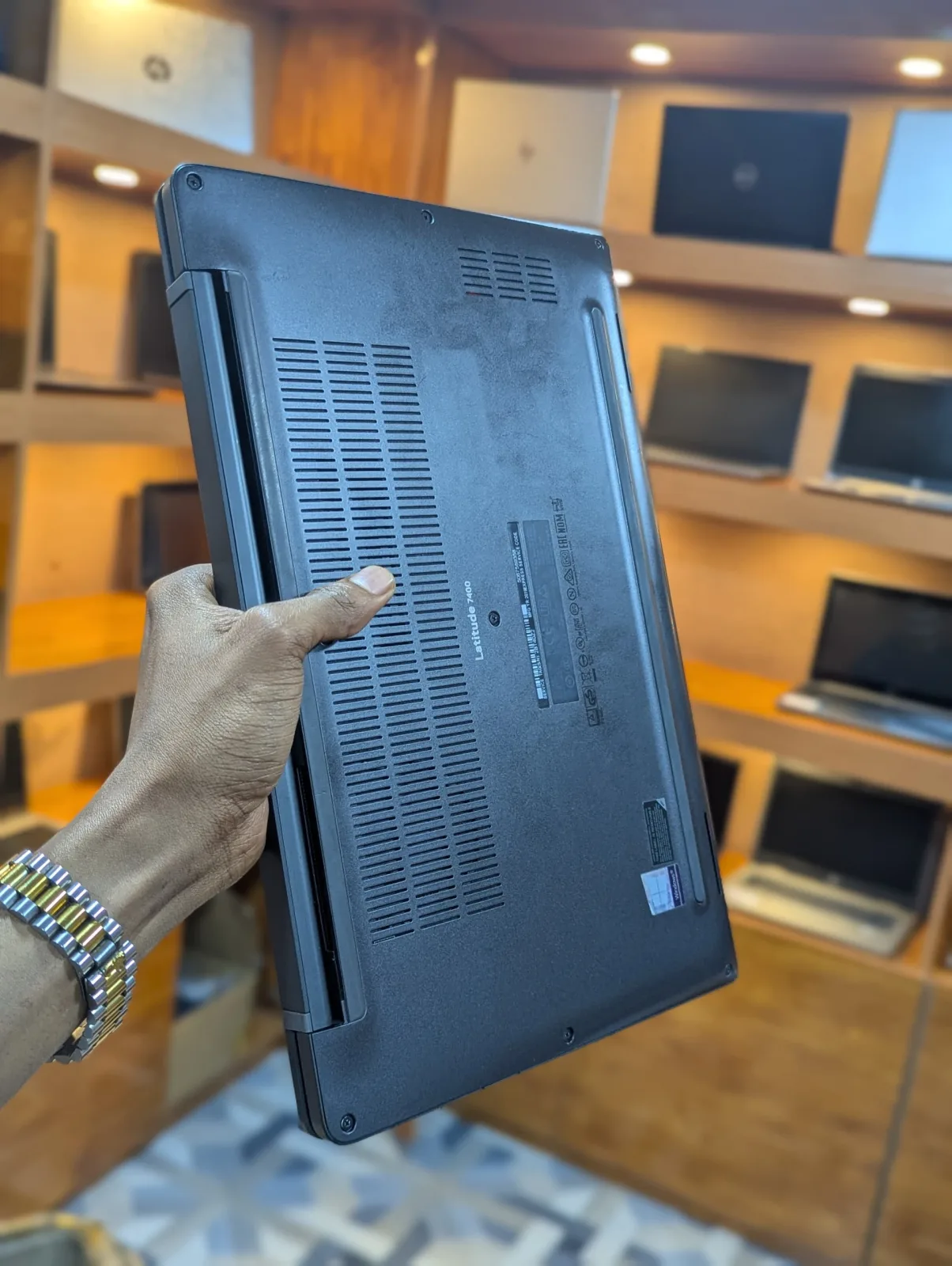 Dell Latitude 7400 Touchscreen Thumbnail 6