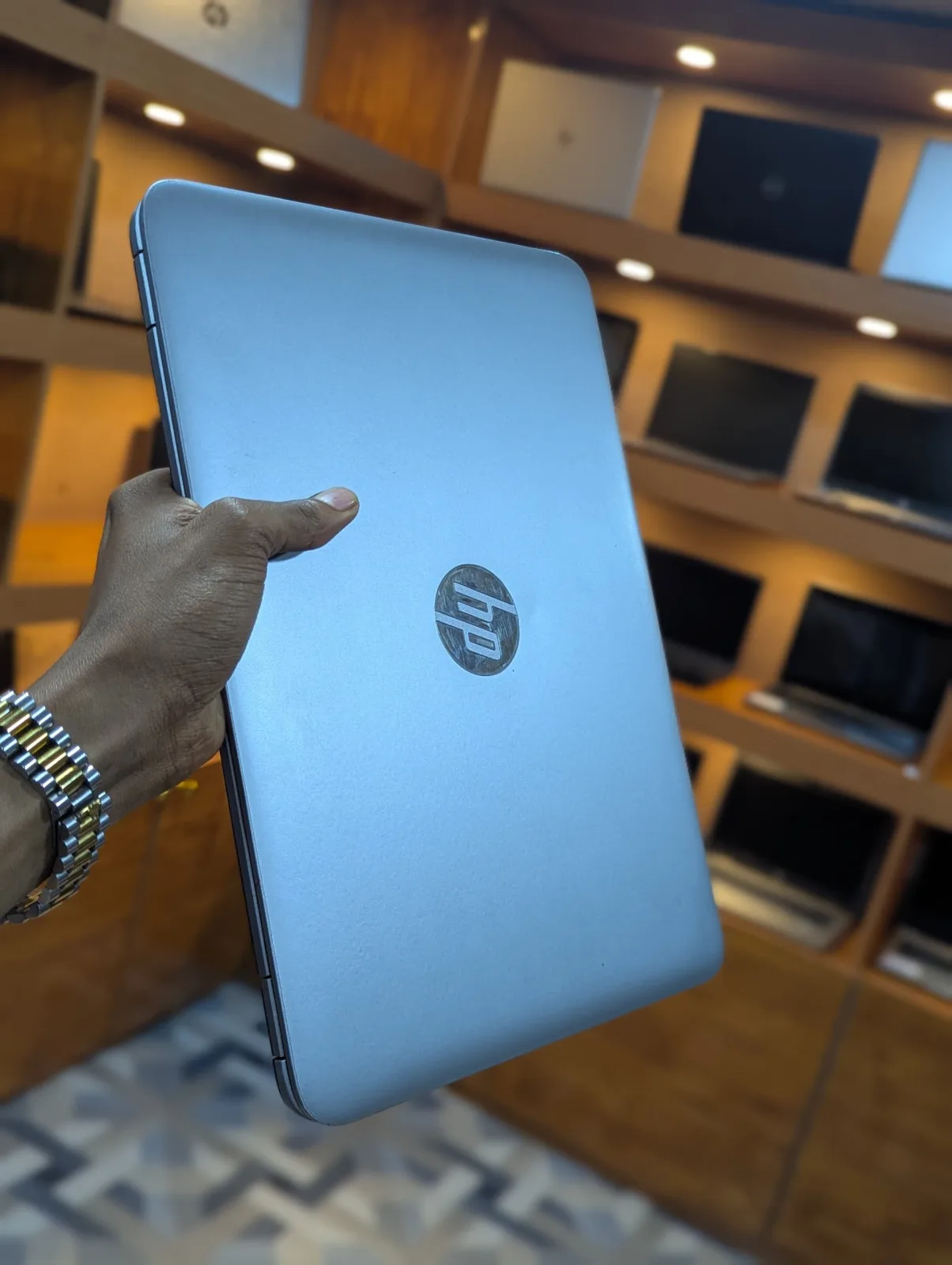 HP EliteBook 820 G4 Touchscreen Thumbnail 8