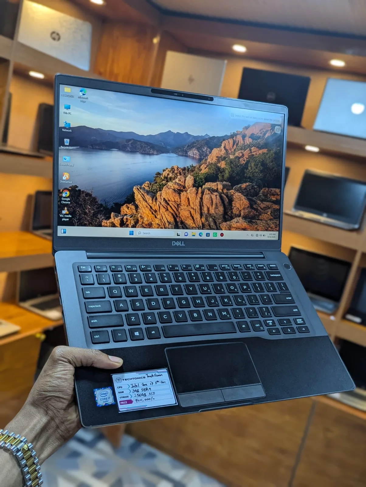 Dell Latitude 7400 i5 Thumbnail 6