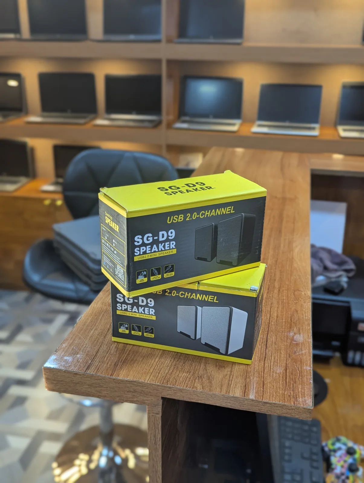 D9 Speakers Thumbnail 4