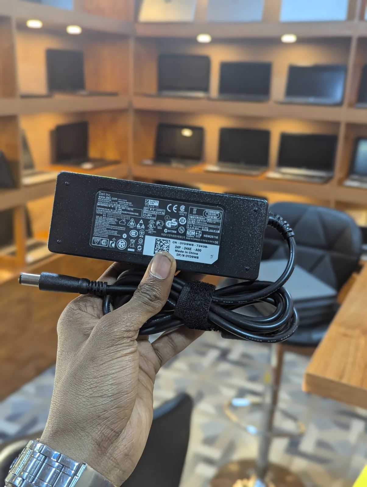 Dell Big Pin Adapter Thumbnail 2