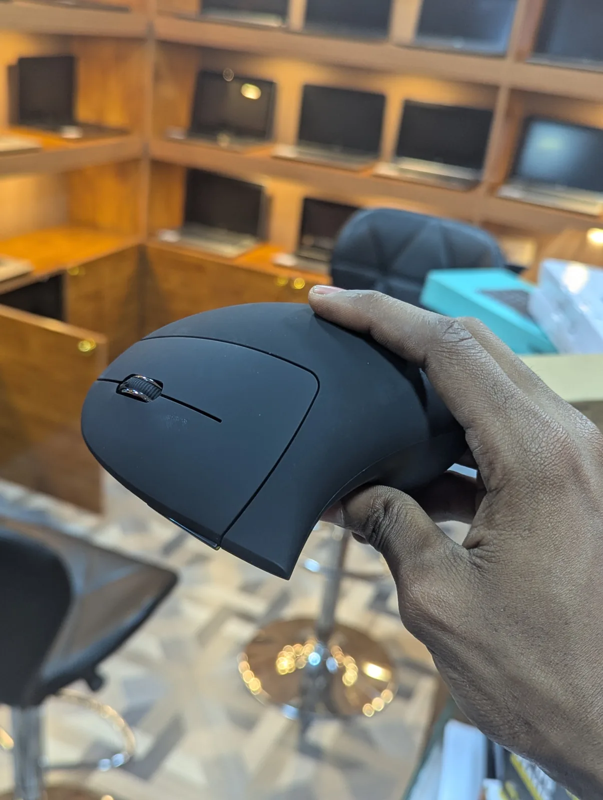 Optical Vertical Mouse Thumbnail 2