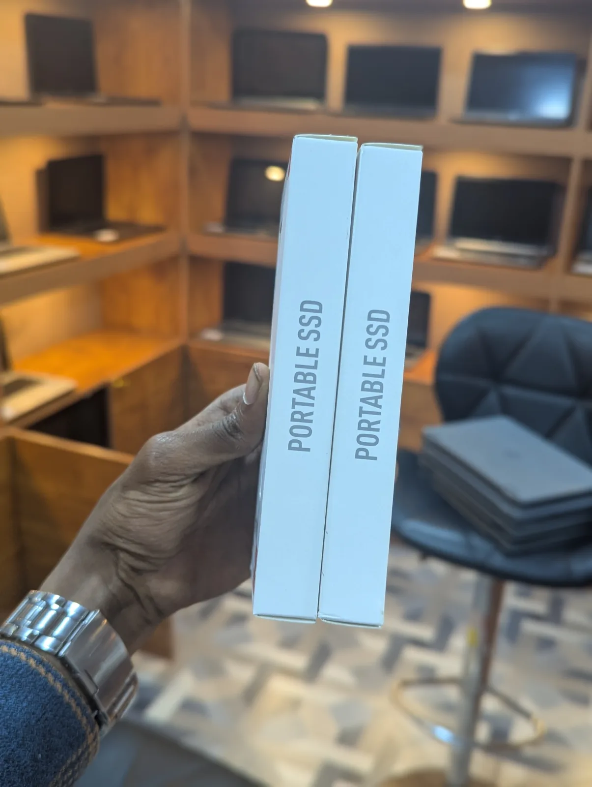 Universal Portable SSD Case Thumbnail 3