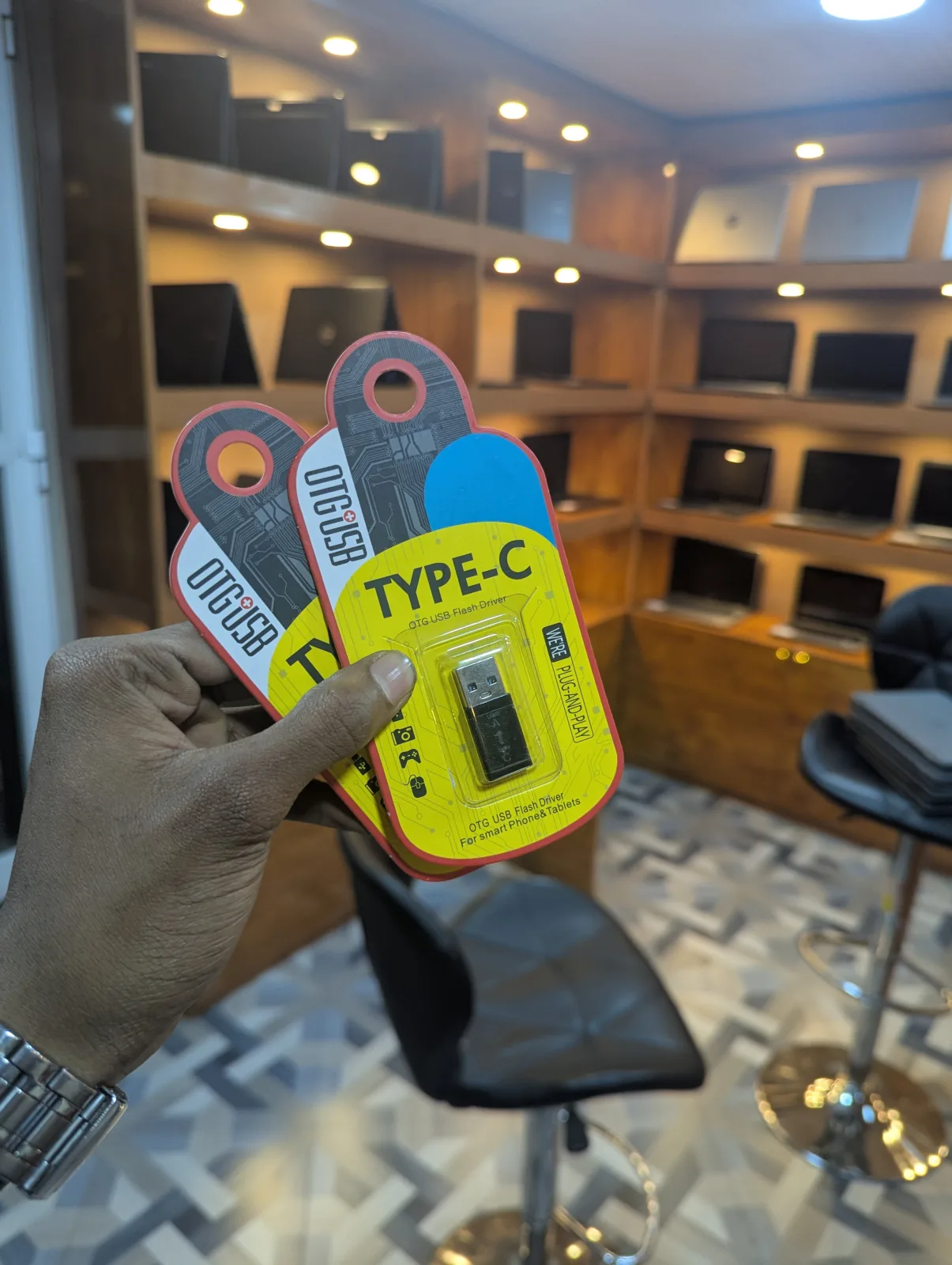 USB Type C OTG Thumbnail 3