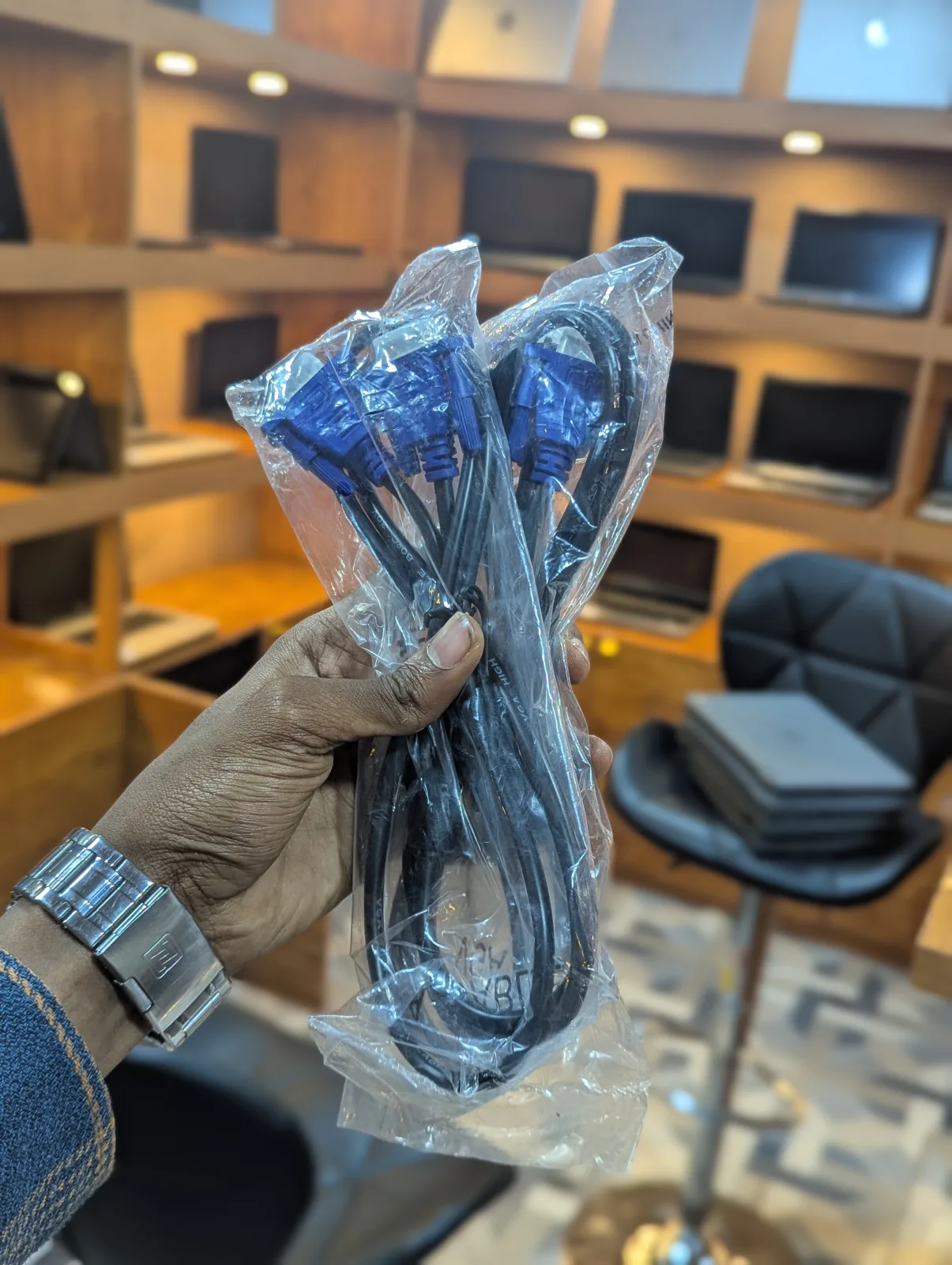 VGA Cable 1.5M Thumbnail 1