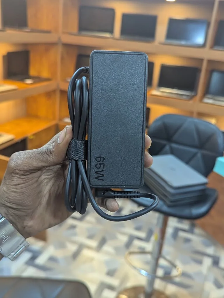 Universal Type C Adapter Thumbnail 4