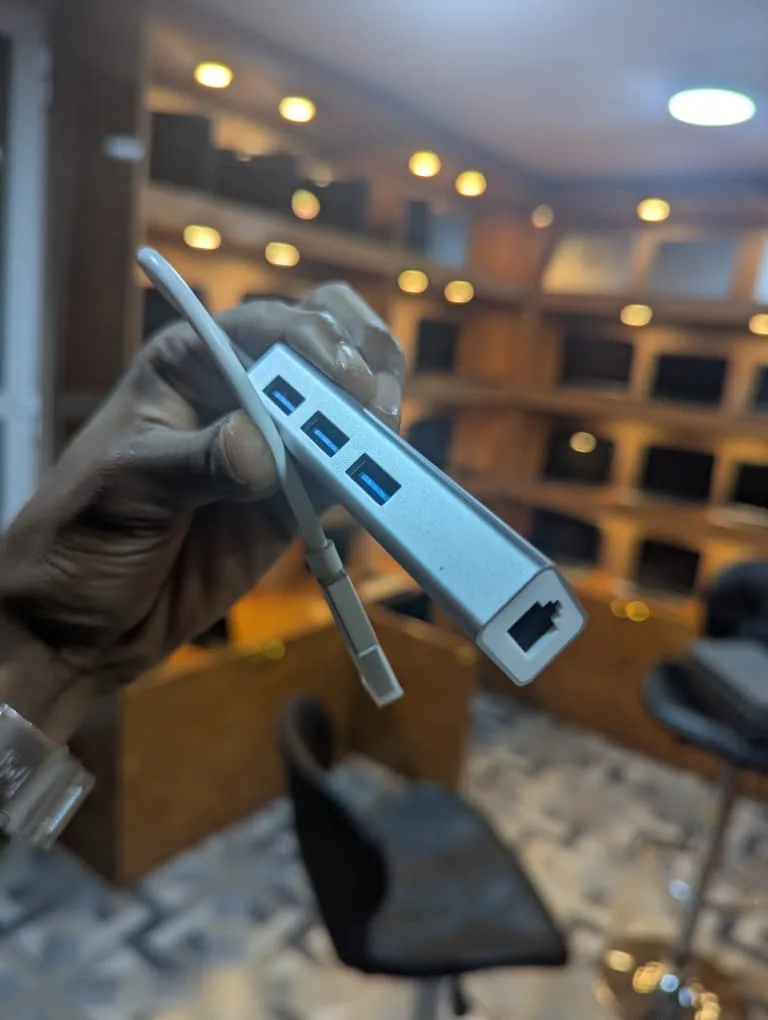 USB Hub Plus LAN Ethernet Port Thumbnail 3
